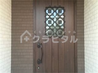 玄関ドアのイメージ
