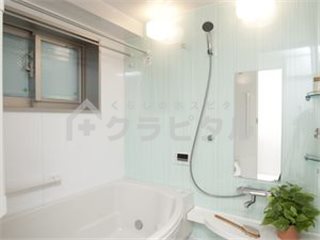 長岡市平島にて浴室のドアのカギ開けに対応