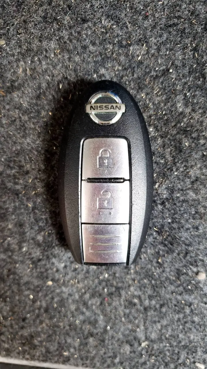 車のキーレスの電池の交換方法 対処法や反応がない原因を解説 鍵開け 鍵交換 Key110