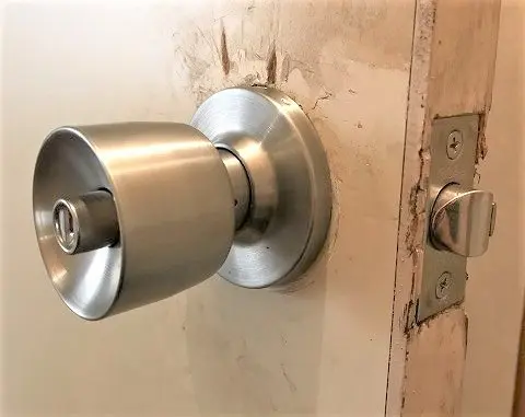 押すタイプの鍵の開け方が知りたい 急なピンチの対処法を解説 鍵開け 鍵交換 Key110